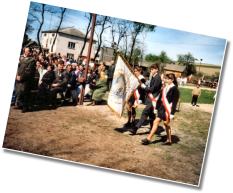 (7/11): Rok 1993 - uroczystość nadania szkole sztandaru