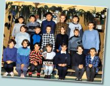 (3/8): Rok 1995 - pani Krystyna Przerada z klasą VIIb