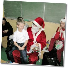 (126/145): Rok 2004 - Mikołaj w szkole