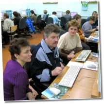 (134/145): Rok 2004 - szkoleniowe posiedzenie Rady Pedagogicznej