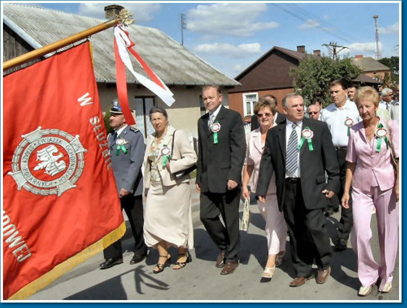 (269/441): Rok 2005 - Gminne doynki w Olesznie