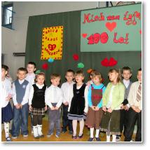 (136/578): Rok 2009 - Dzie Babci i Dziadka